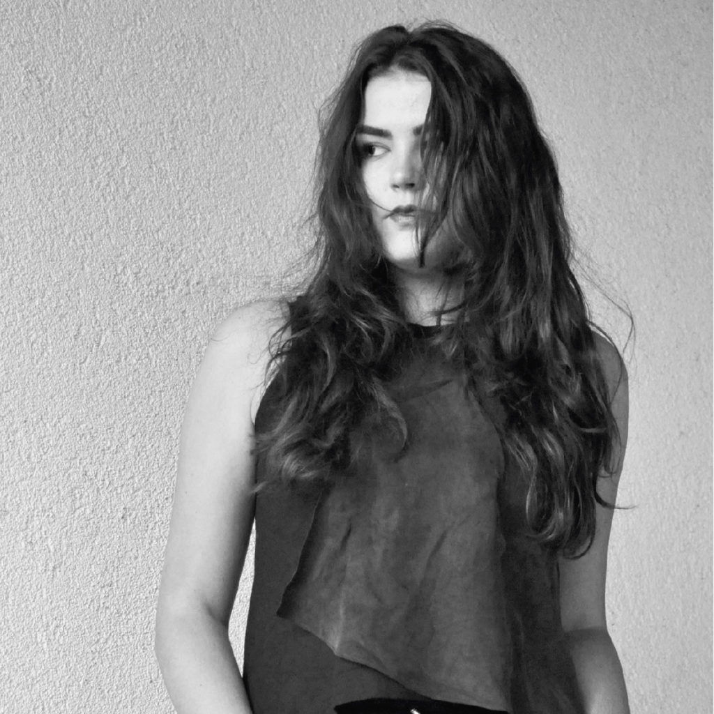 Sara Kickmayer photo 01 1024x1024 1